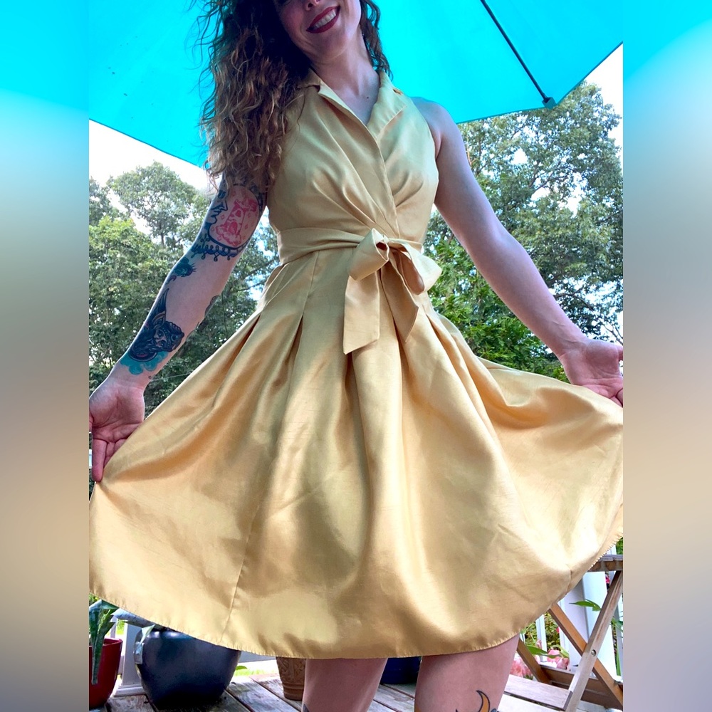 40) Vintage yellow dress
